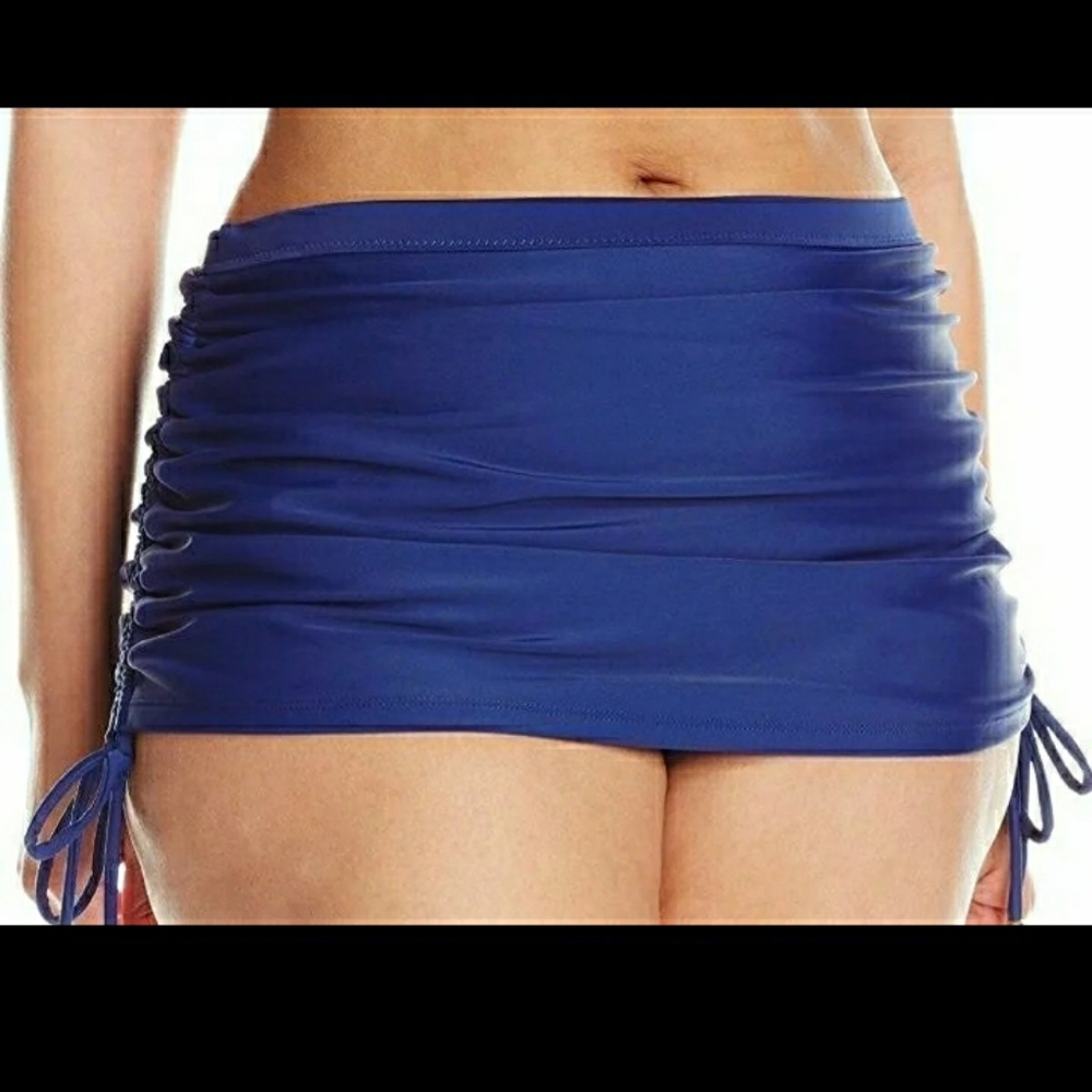 NWT Plus Jessica Simpson swim skirt